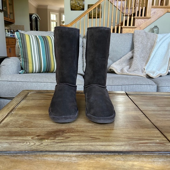 Bear Paw Elle Tall Brown Suede Boots. Size 11. - Picture 2 of 9